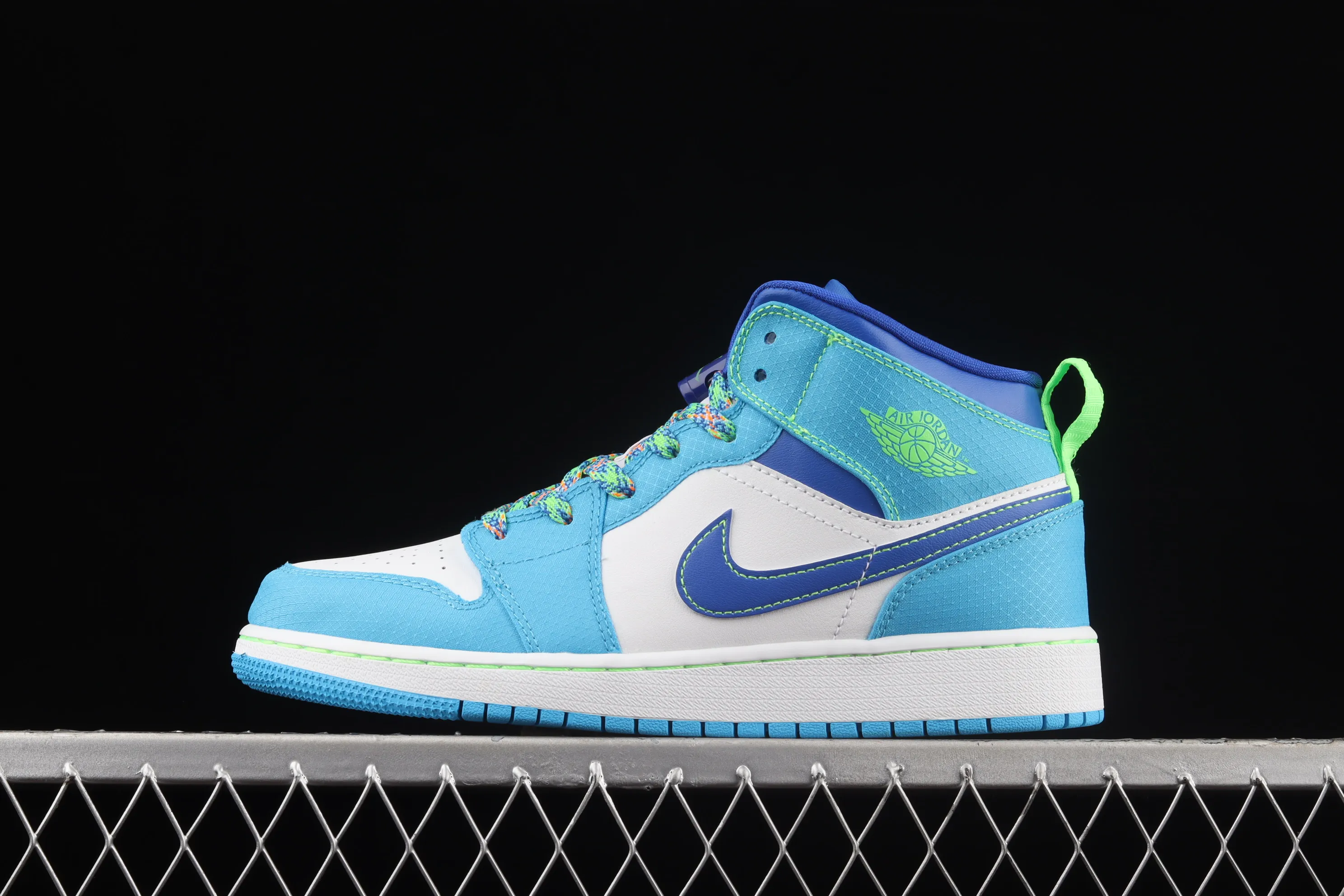 All categories Air Jordan Jordan series basketball shoes Air Jordan 1 Mid G version pure original Air Jordan 1 Mid AJ1 Joe 1 blue and green Chinese culture basketball shoes DA8010-400